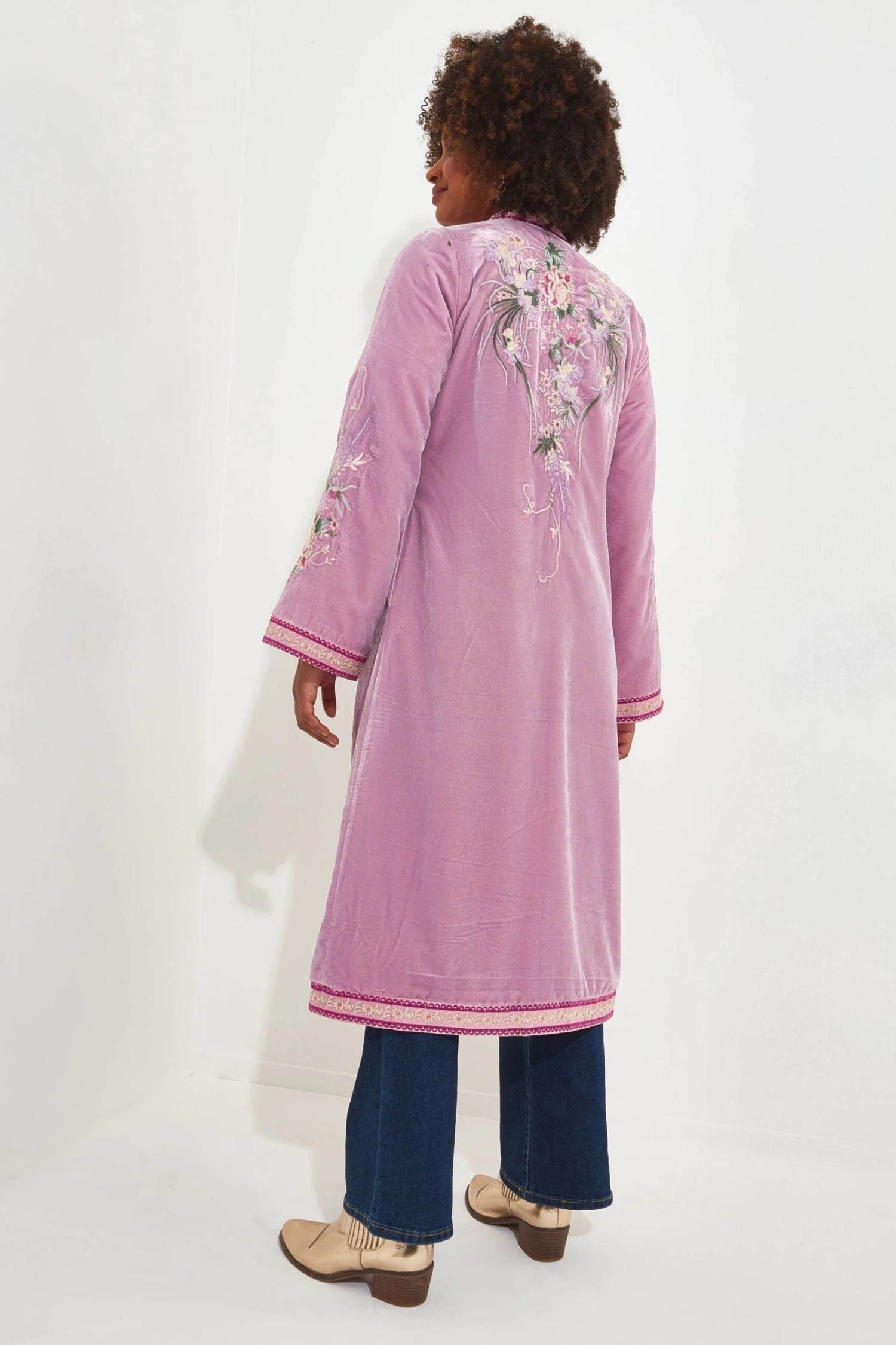 Joe Browns Boutique Bestickter, Ausgestellter, Langer Kimono 4 Joe Browns Boutique Bestickter, Ausgestellter, Langer Kimono – Bild 4