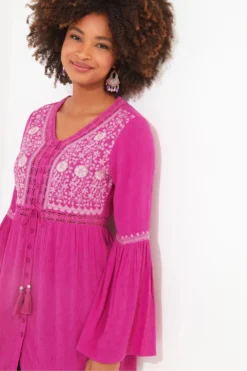 Joe Browns Lang Geschnittene, Bestickte Bluse Aus Strukturiertem Material -Angebote Stil Welt Store B92346s4 scaled