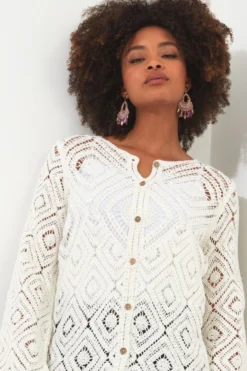 Joe Browns Gehäkelte Jacke Mit Ausgestellten Ärmeln -Angebote Stil Welt Store N25337s4 scaled