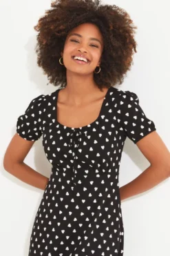 Joe Browns Jerseykleid Mit Herzmuster, Monochrom -Angebote Stil Welt Store N76330s4 scaled