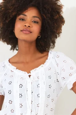 Joe Browns Oberteil Mit Lochstickerei Und Bindeband Mit Quasten -Angebote Stil Welt Store N76331s4 scaled