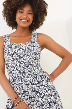 Joe Browns Geblümter Jersey-Overall, Schwarzweiß -Angebote Stil Welt Store N76428s4 scaled