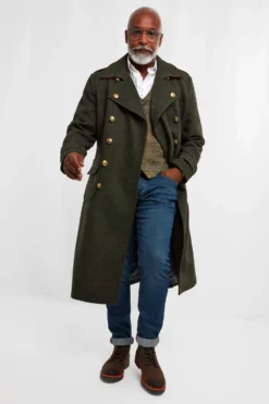 Joe Browns Marvellous Military-Mantel